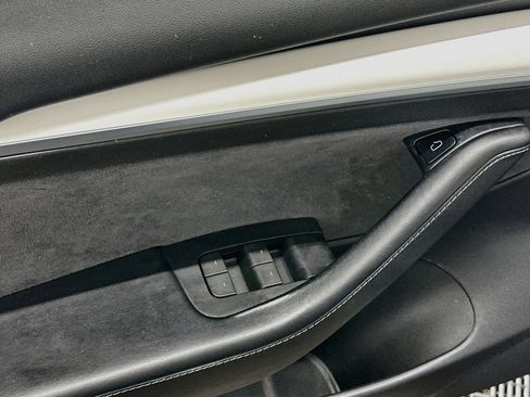 Used 2022 Tesla Model 3 Long Range AWD/4WD image 15