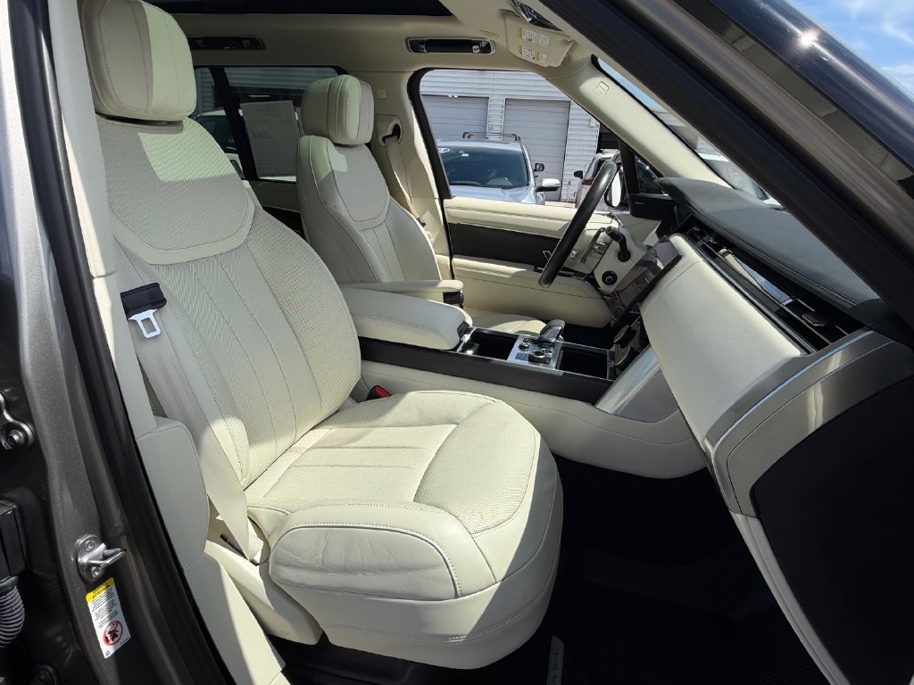 Used 2023 Land Rover Range Rover SE AWD/4WD image 18