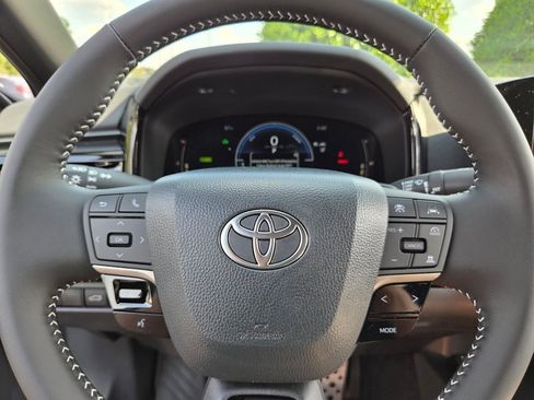 New 2026 Toyota Camry SE FWD image 21