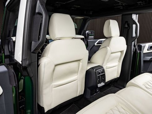 Used 2025 Ford Bronco Outer Banks image 34