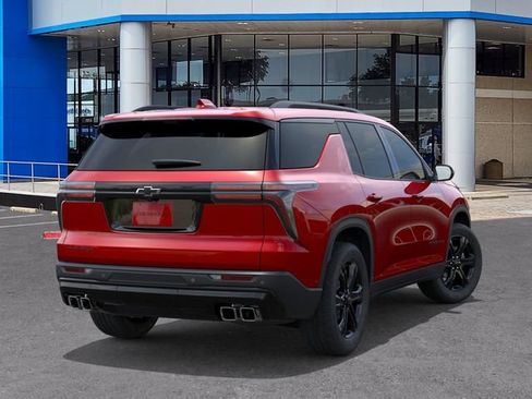 New 2027 Chevrolet Traverse LT w/ Midnight/Sport Edition FWD image 4