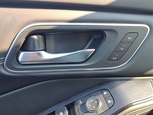 New 2026 Nissan Rogue Platinum image 17