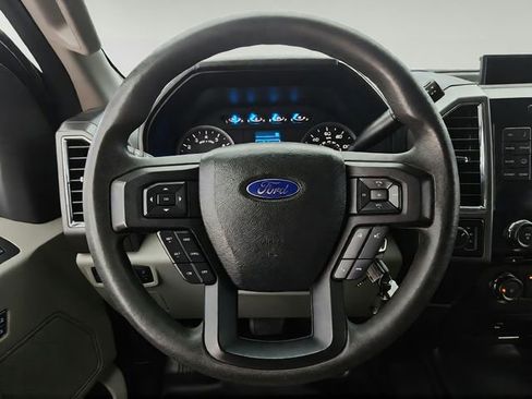 Used 2016 Ford F150 XLT AWD/4WD image 10