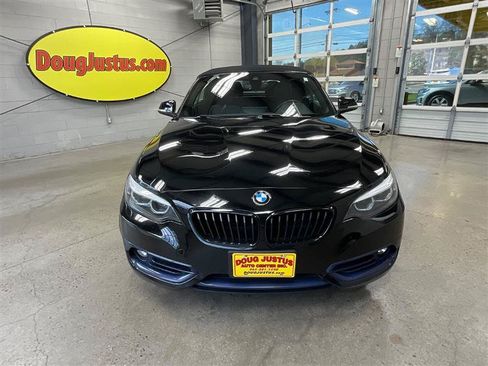 Used 2020 BMW 230i xDrive Convertible w/ Premium Package AWD/4WD image 8