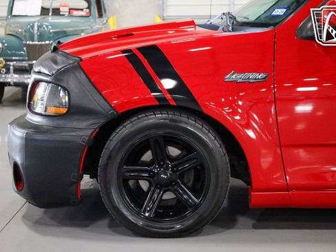 Used 2003 Ford F150 Lightning image 14