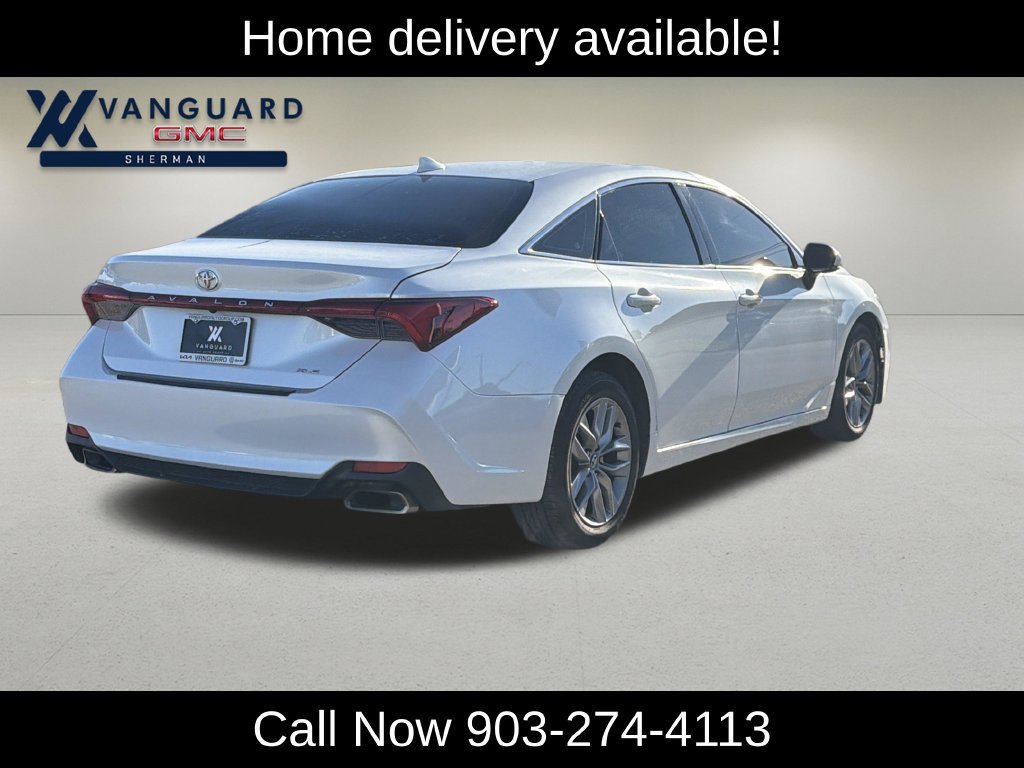 Used 2020 Toyota Avalon XLE w/ Moonroof Package FWD image 6