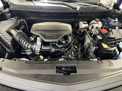 Certified 2024 Cadillac XT6 Premium Luxury w/ LPO, Floor Liner Package image 32