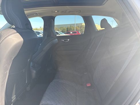 Certified 2023 Volvo XC60 B5 Core image 14
