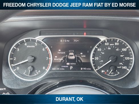 Used 2022 Nissan Rogue SV FWD image 11