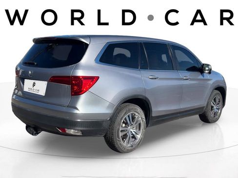 Used 2018 Honda Pilot EX image 7