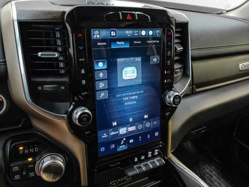 Used 2022 RAM 1500 Laramie AWD/4WD image 35