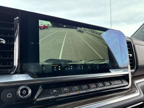 Used 2022 Chevrolet Silverado 1500 LT Trail Boss w/ LT Trail Boss Premium Package image 15