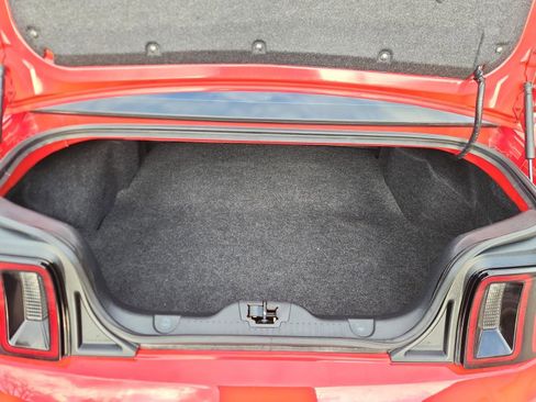 Used 2013 Ford Mustang Coupe image 18