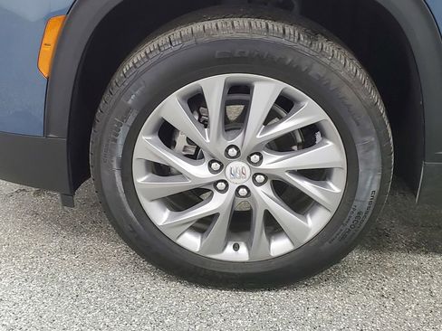 Used 2025 Buick Enclave Preferred image 8