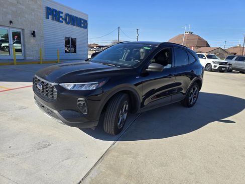Used 2025 Ford Escape ST-Line image 7