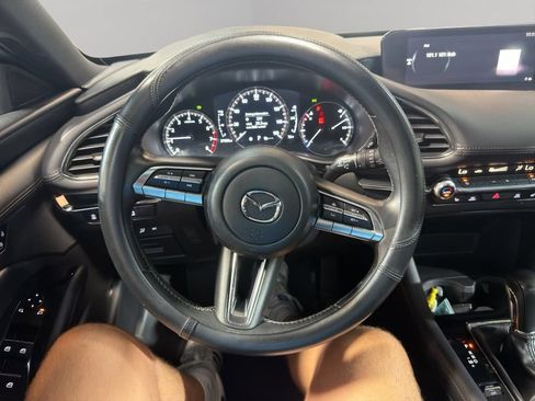 Used 2022 MAZDA MAZDA3 s FWD image 10