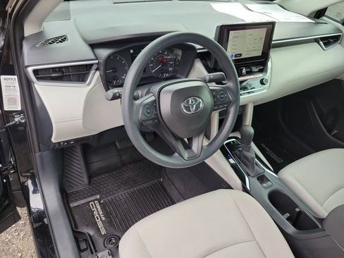 Used 2024 Toyota Corolla Cross L image 18