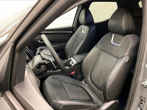 Certified 2023 Hyundai Santa Cruz Limited image 12