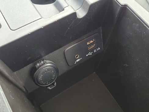 Used 2019 Subaru Crosstrek 2.0i Limited w/ Popular Package #4 image 40