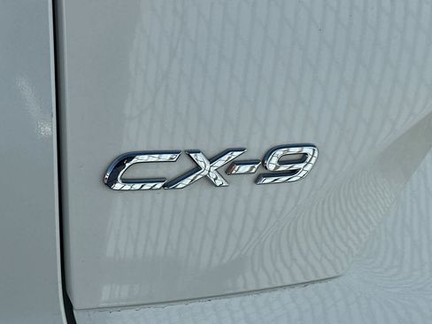 Used 2018 MAZDA CX-9 Touring image 21