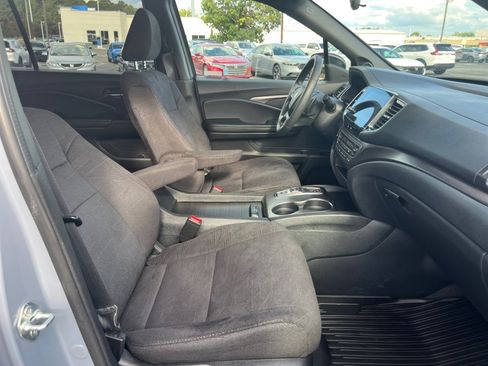 Used 2022 Honda Pilot Sport image 28