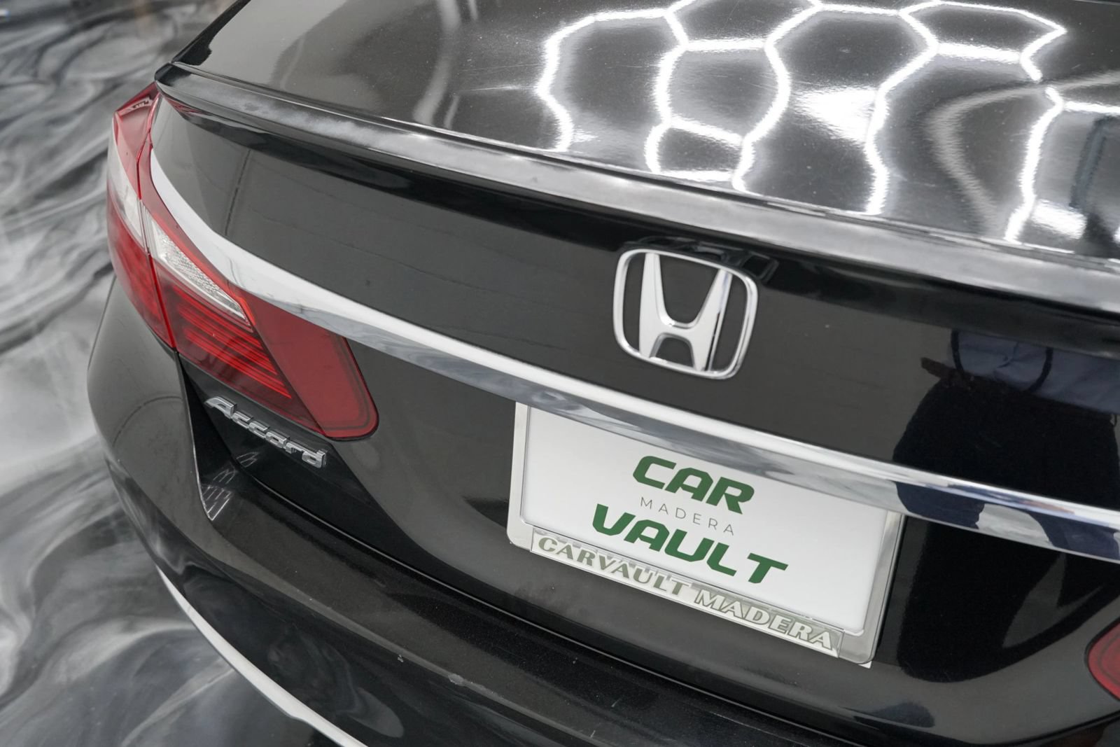 Used 2017 Honda Accord Sport image 28