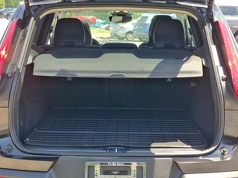 Used 2023 Volvo XC40 B5 Plus w/ Climate Package AWD/4WD image 29
