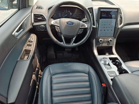 Used 2022 Ford Edge SEL w/ Sport Appearance Package AWD/4WD image 11