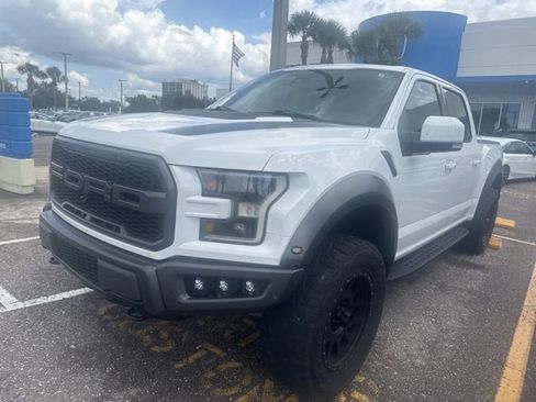 Used 2017 Ford F150 Raptor w/ Equipment Group 802A Luxury AWD/4WD image 3