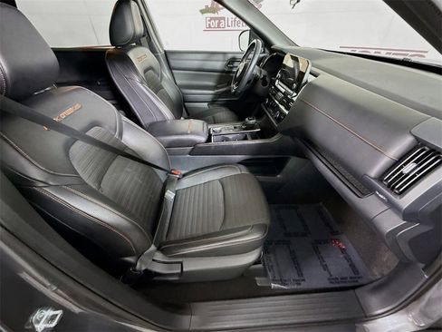 Certified 2023 Nissan Pathfinder Rock Creek image 31