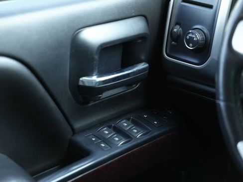 Used 2014 GMC Sierra 1500 SLE image 21