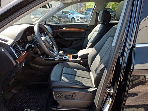 Used 2023 Audi Q5 2.0T Premium Plus w/ Premium Plus Package AWD/4WD image 14