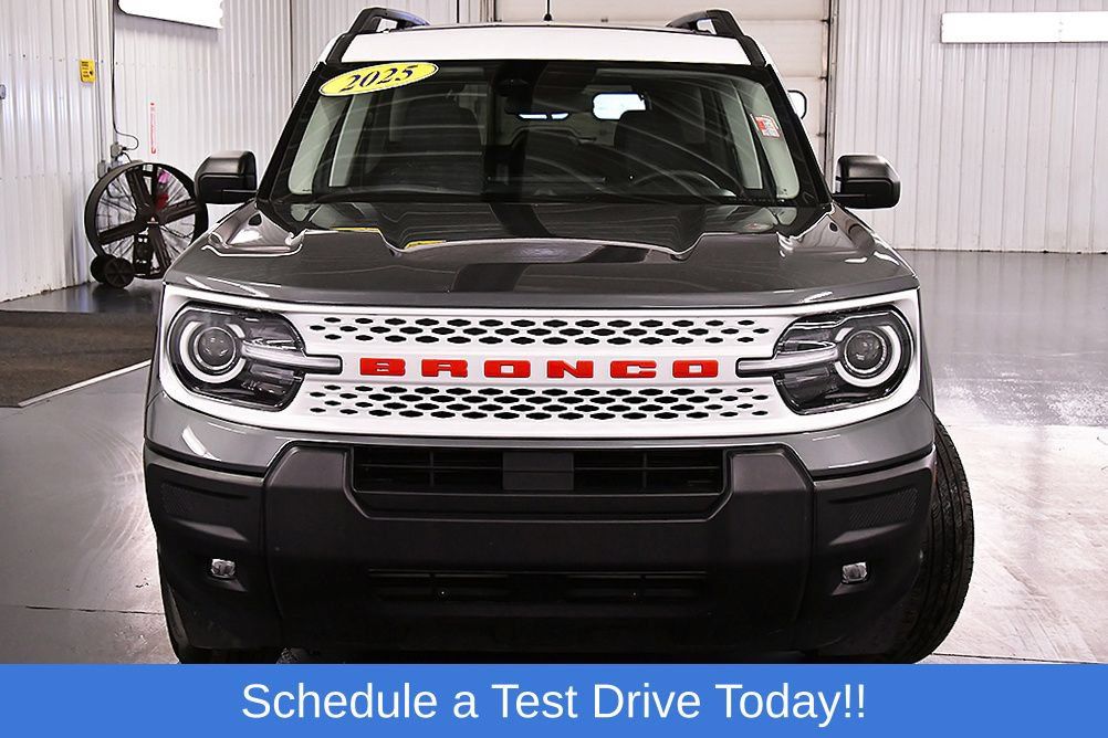 Used 2025 Ford Bronco Sport Heritage w/ Convenience Package AWD/4WD image 2
