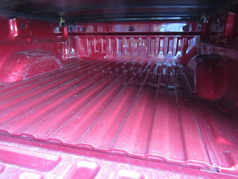 Used 2018 Chevrolet Silverado 1500 LT w/ All Star Edition AWD/4WD image 14