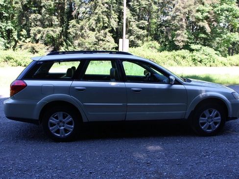 Used 2005 Subaru Outback 3.0R L.L. Bean AWD/4WD image 12