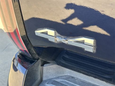 Used 2022 Toyota Tundra Limited image 13