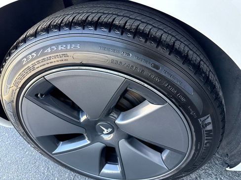 Used 2021 Tesla Model 3 Standard Range Plus RWD image 12