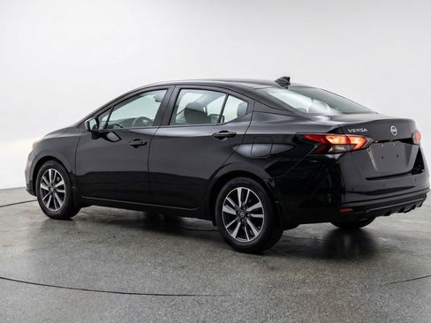 Used 2025 Nissan Versa SV FWD image 6