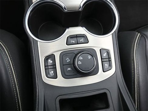 Used 2018 GMC Terrain Denali w/ Advanced Safety Package image 23