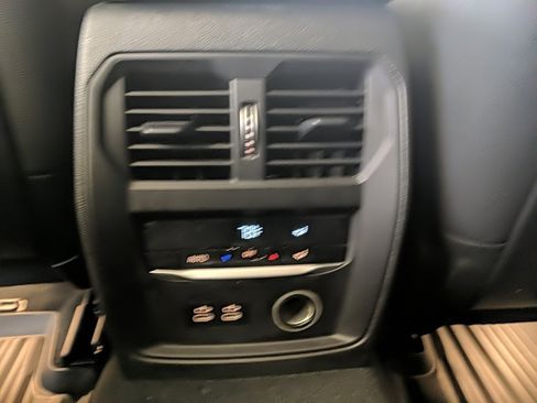 Used 2020 BMW 330i xDrive Sedan w/ Convenience Package image 16