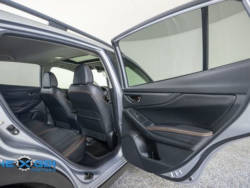 Used 2019 Subaru Crosstrek 2.0i Limited w/ Moonroof Package w/Navigation AWD/4WD image 33