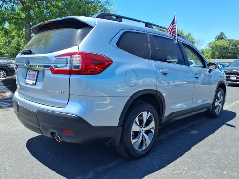 Certified 2023 Subaru Ascent Premium w/ Convenience Package AWD/4WD image 2