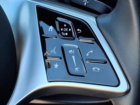 Used 2025 Mercedes-Benz C 300 4MATIC Sedan image 11