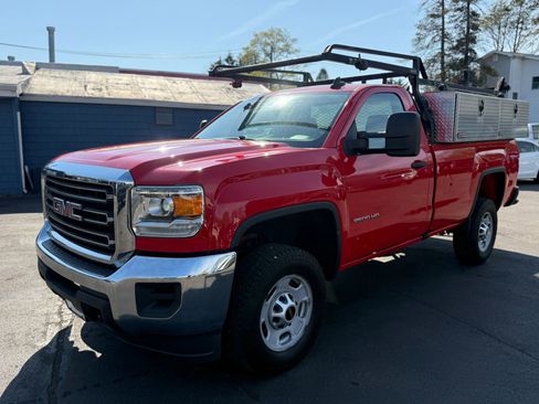 Used 2018 GMC Sierra 2500 2WD Regular Cab image 2