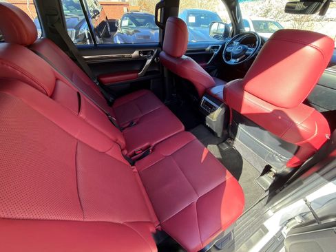 Used 2021 Lexus GX 460 Premium w/ Premium Plus Package image 10