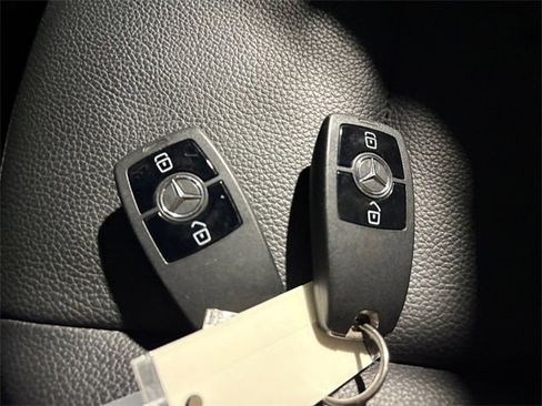 Used 2020 Mercedes-Benz Sprinter 2500 image 24