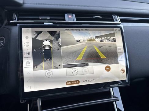 New 2026 Land Rover Range Rover Velar Dynamic SE image 24