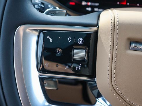 New 2026 Land Rover Range Rover SE image 39