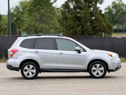 Used 2015 Subaru Forester 2.5i Premium w/ All-Weather Package AWD/4WD image 7