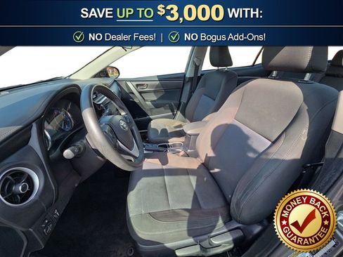 Used 2017 Toyota Corolla LE image 14